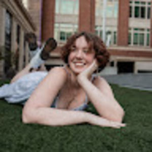 Meet your Posher, Caitlin